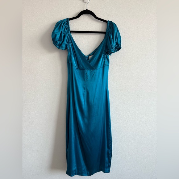 ALEXIS
Cadiz Dress - Picture 6 of 10